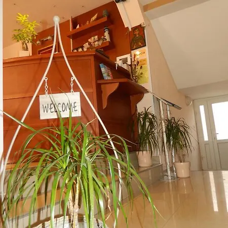 Garni Mena Hotel