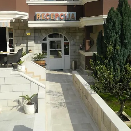 Garni Mena Hotel 3*