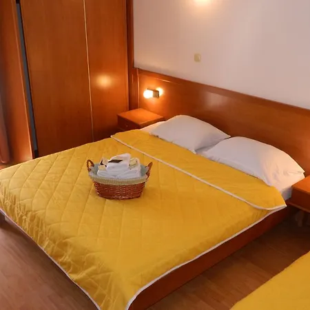 Hotel Garni Mena Budva
