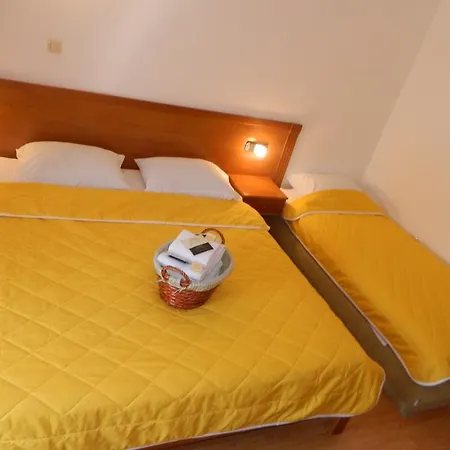 Garni Mena Hotel