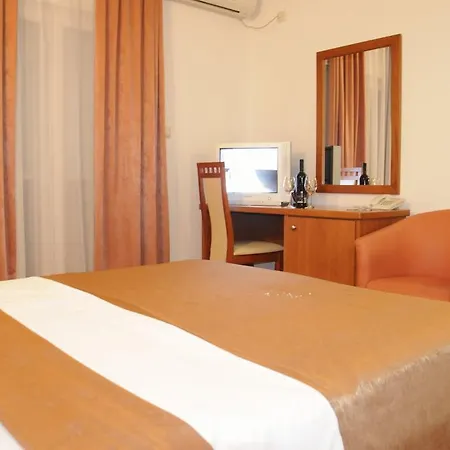 Hotel Garni Mena Budva